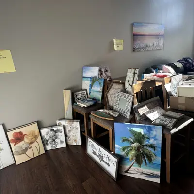 Estate/a moving sale 